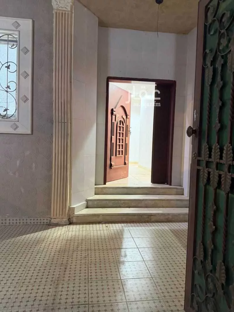 5 bedroom villa in Al Uraija Al Gharbiyah, Riyadh 6