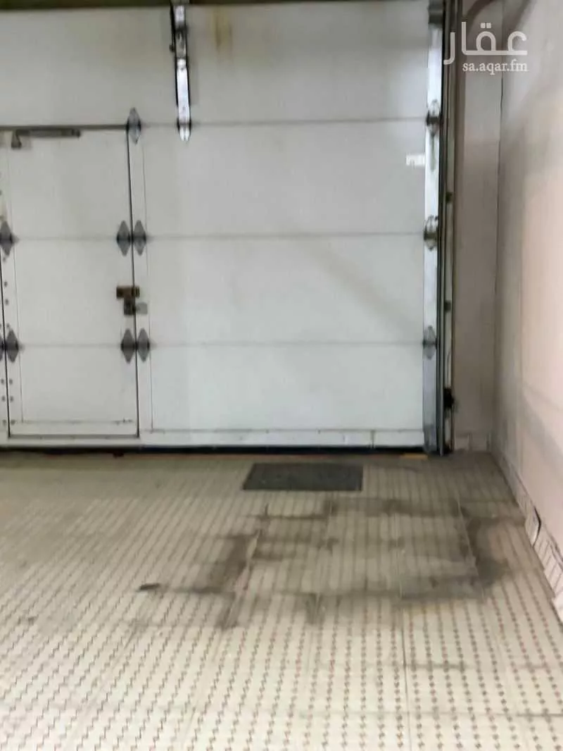 5 bedroom villa in Al Uraija Al Gharbiyah, Riyadh 2