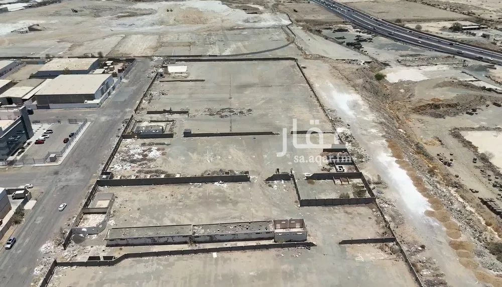أرض 55008 م² في النخيل 4