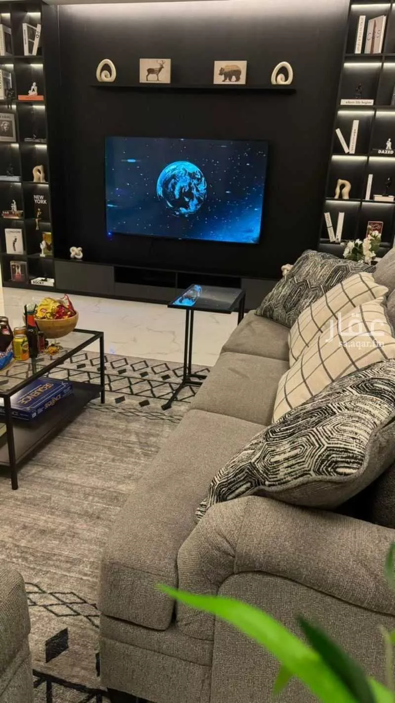 شقة 2 غرف في الحمرا 4