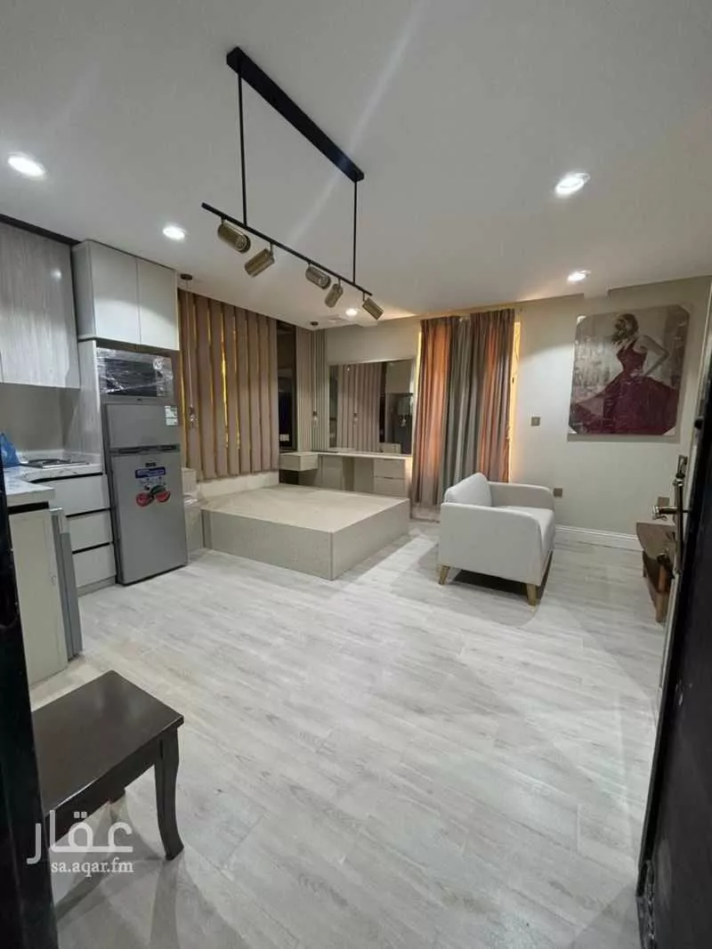 شقة 1 غرف في العارض 4