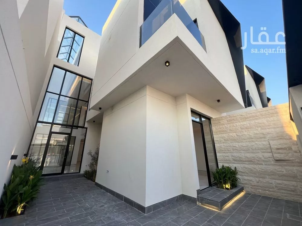 فيلا 5 غرف في النرجس 3