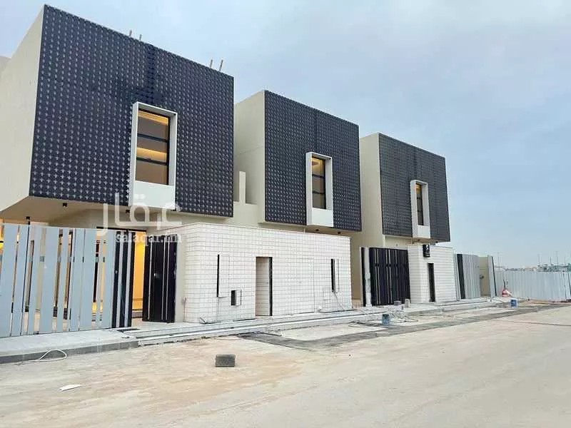 فيلا 5 غرف في العارض 4