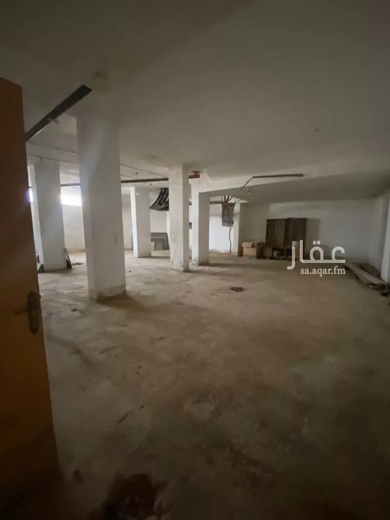 عمارة 600 م² في النموذجية 5