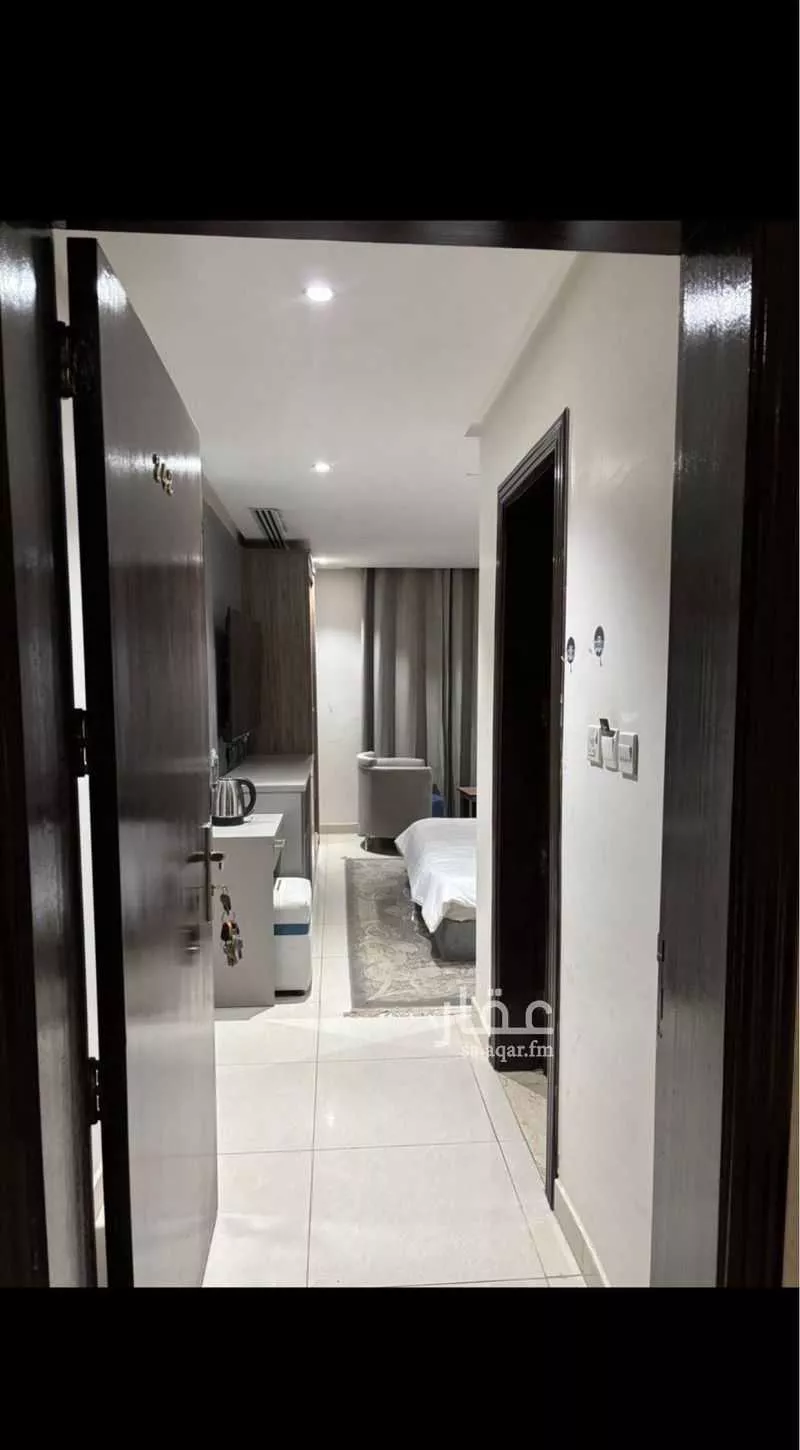 شقة 1 غرف في النخيل 5