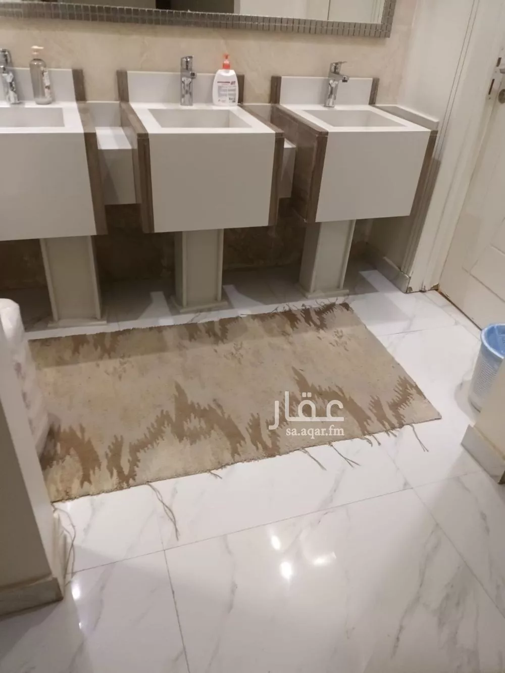 فيلا 9 غرف في الشرق 2