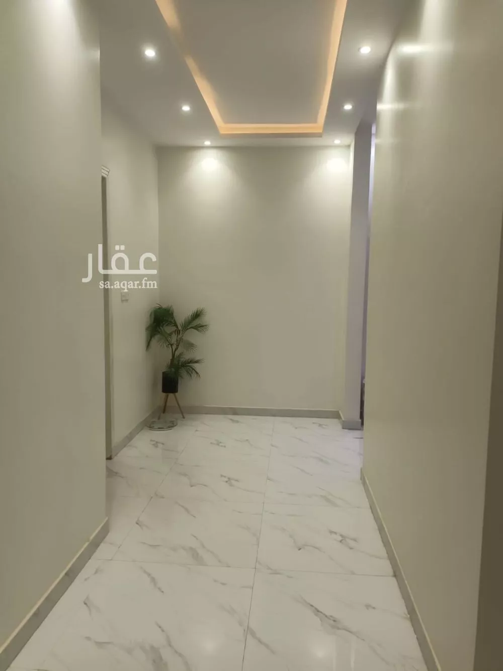 فيلا 9 غرف في الشرق 4