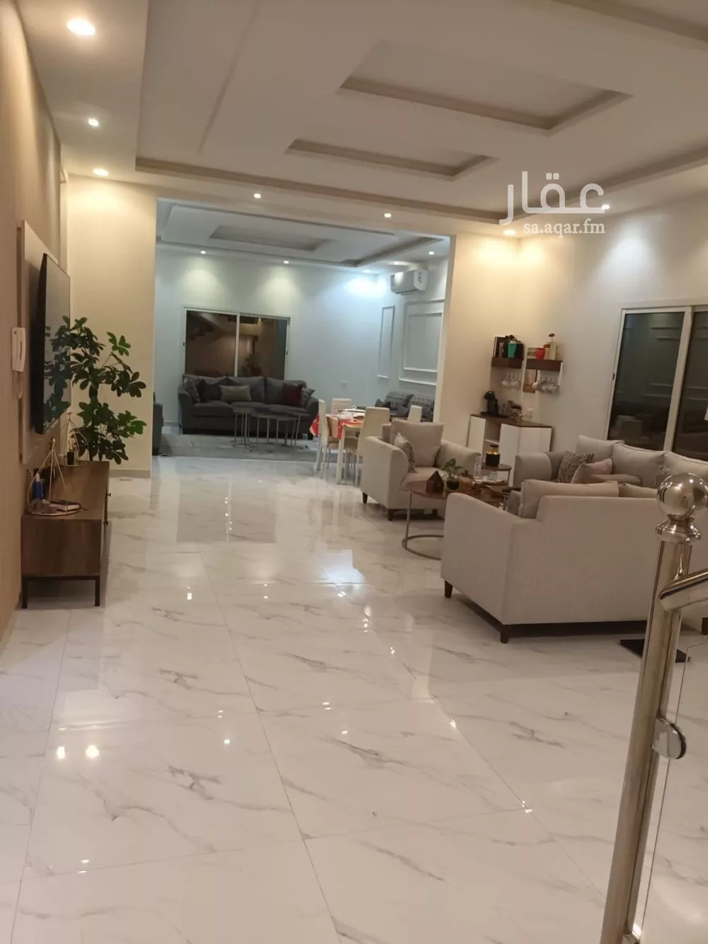 فيلا 9 غرف في الشرق 5