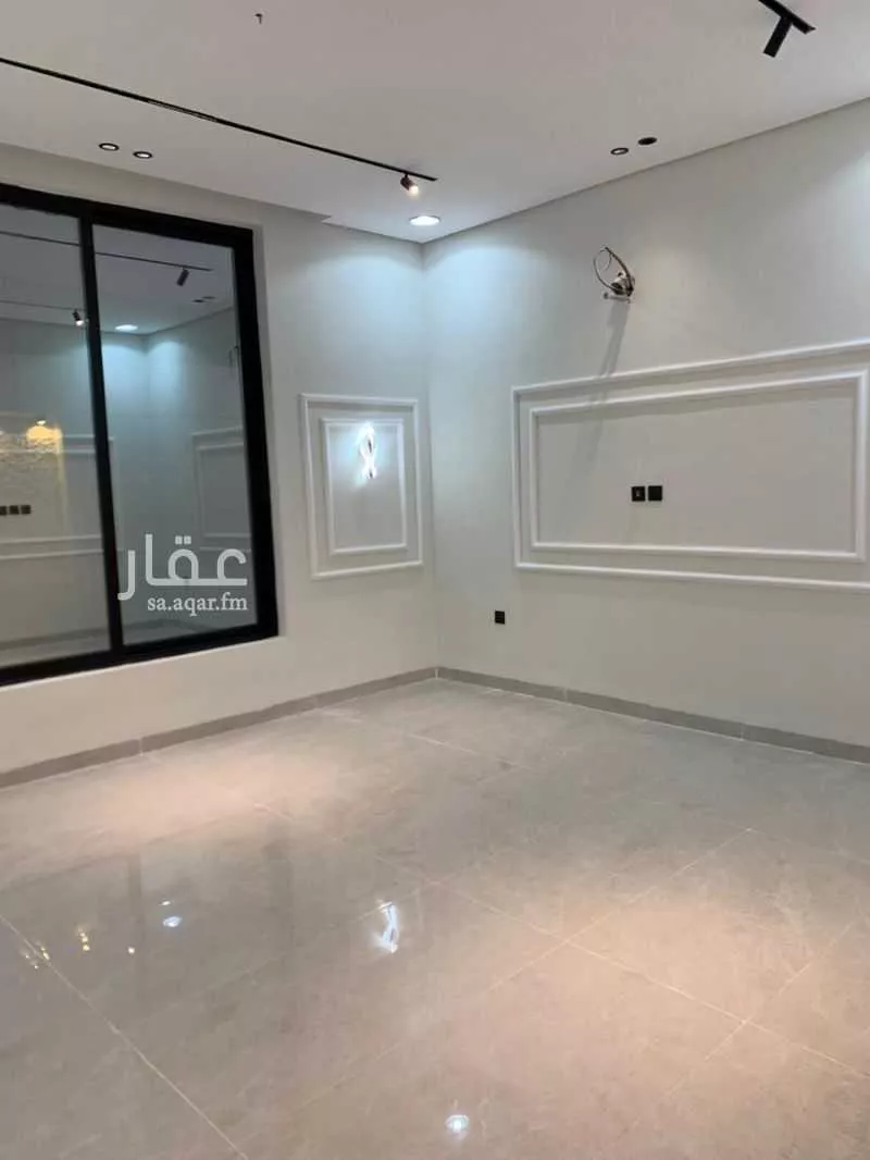 شقة 6 غرف في ضاحية الملك فهد 3