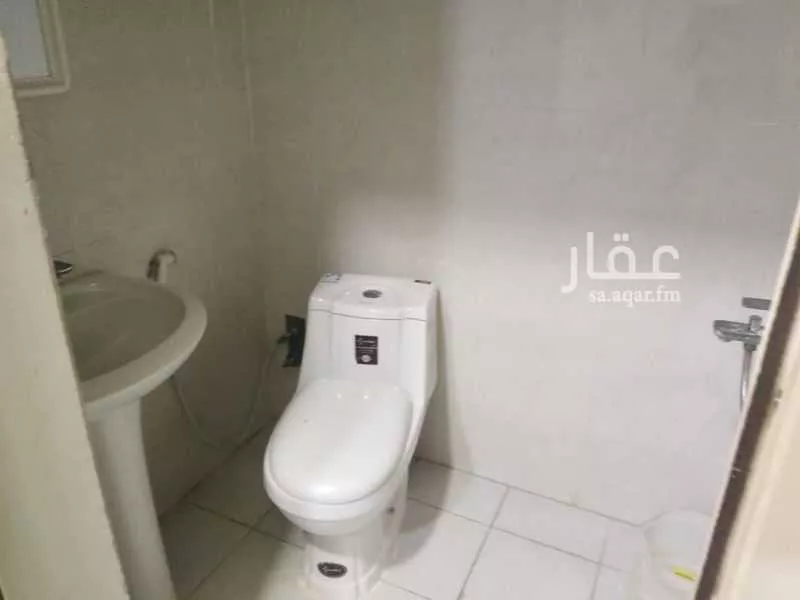 عمارة 325 م² في الخليج 1