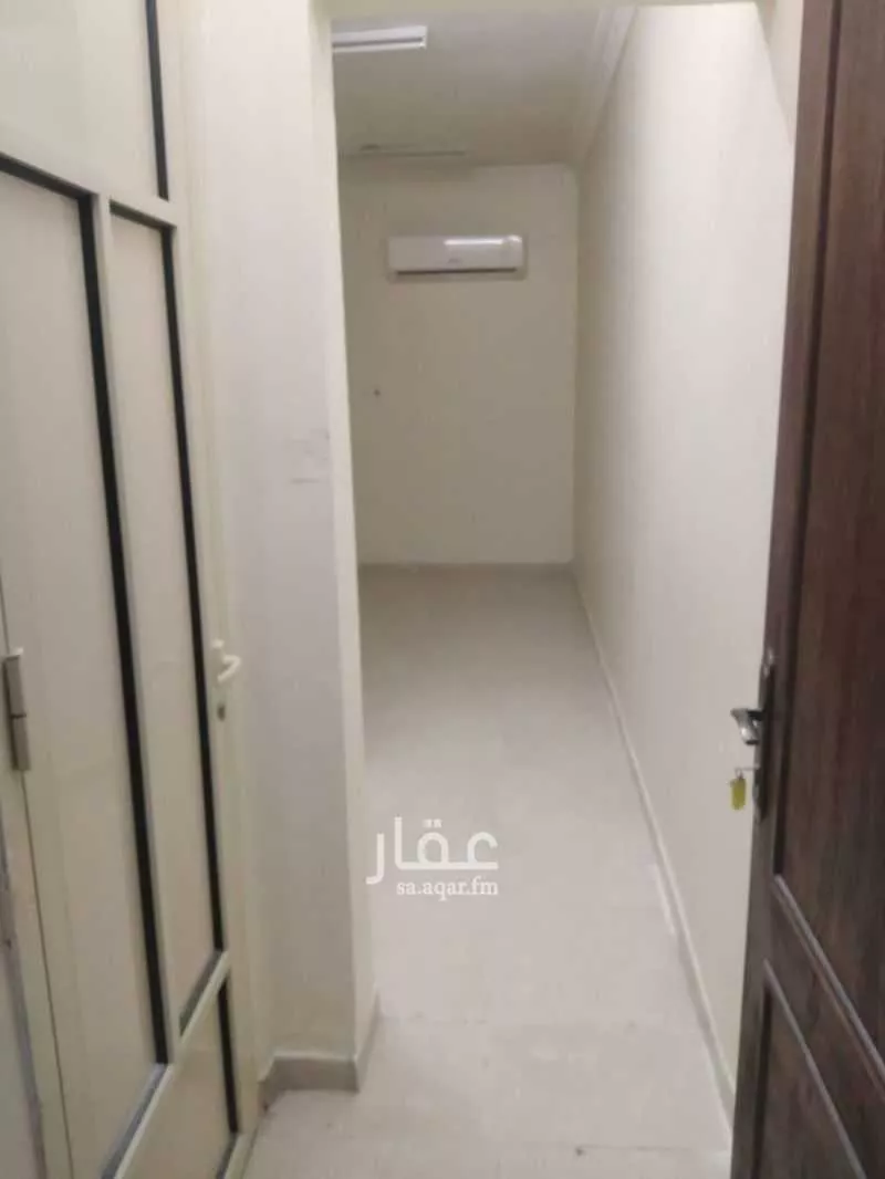 عمارة 325 م² في الخليج 4