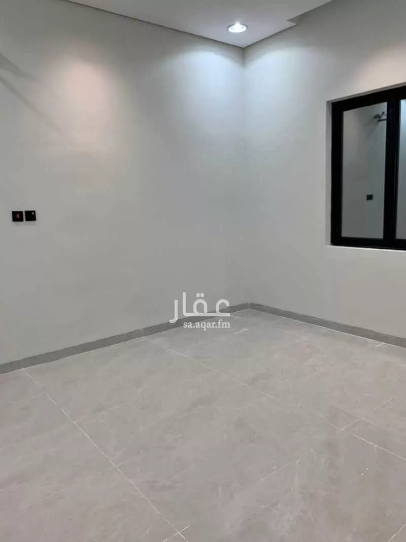 شقة 6 غرف في ضاحية الملك فهد 5