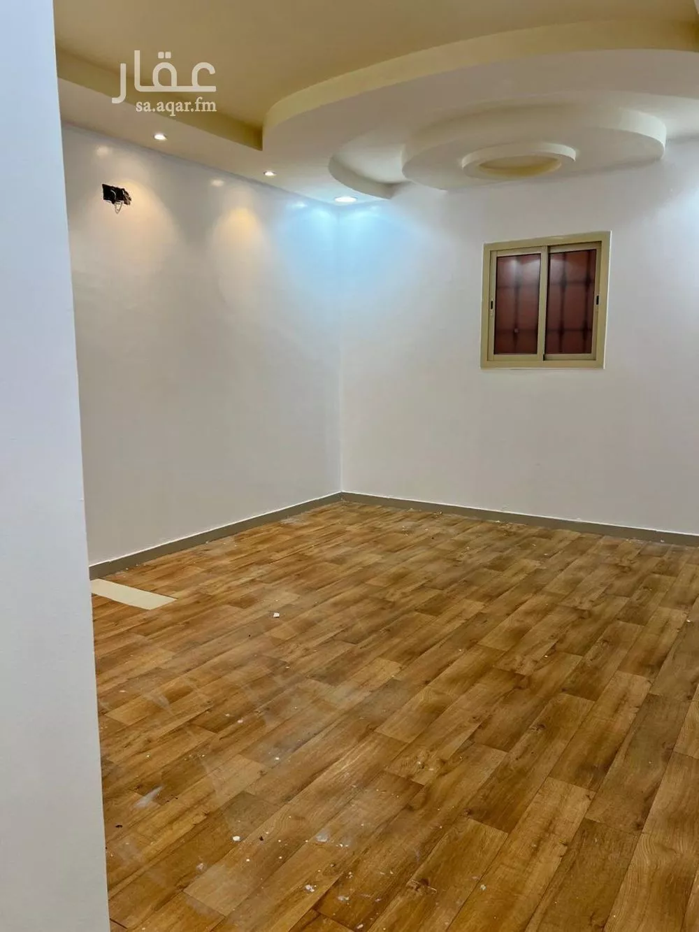 فيلا 6 غرف في الحزم 1