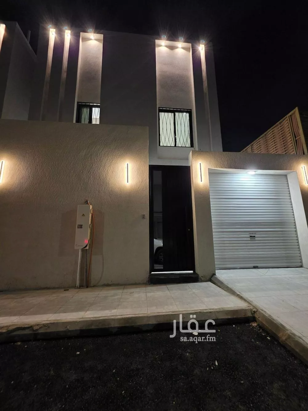 فيلا 6 غرف في احد 1