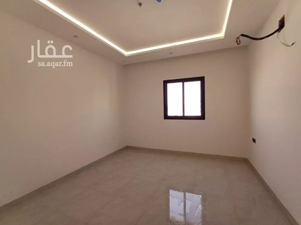 شقة 4 غرف في الرمال 3