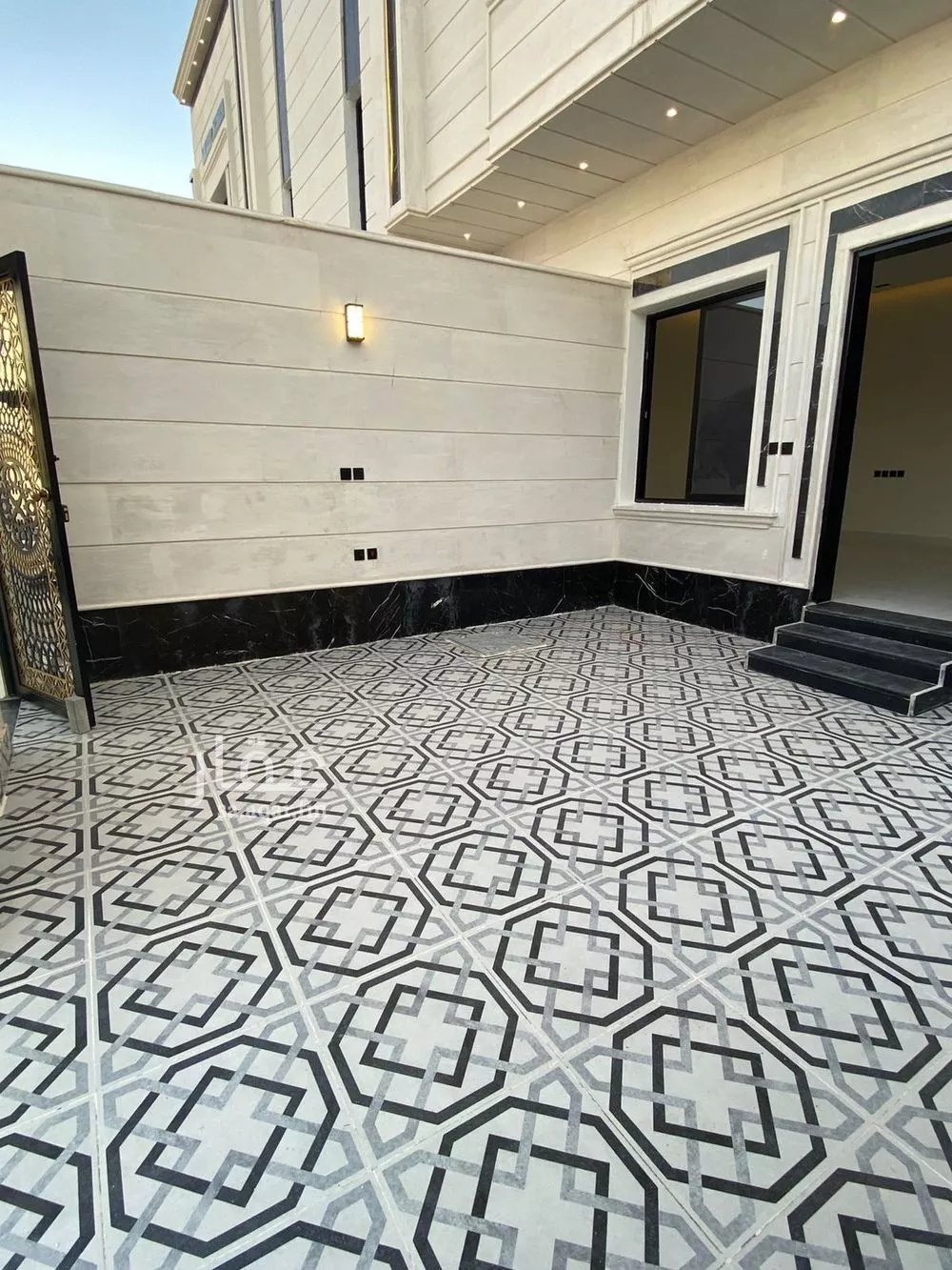 5 bedroom floor in Al Bariah 2