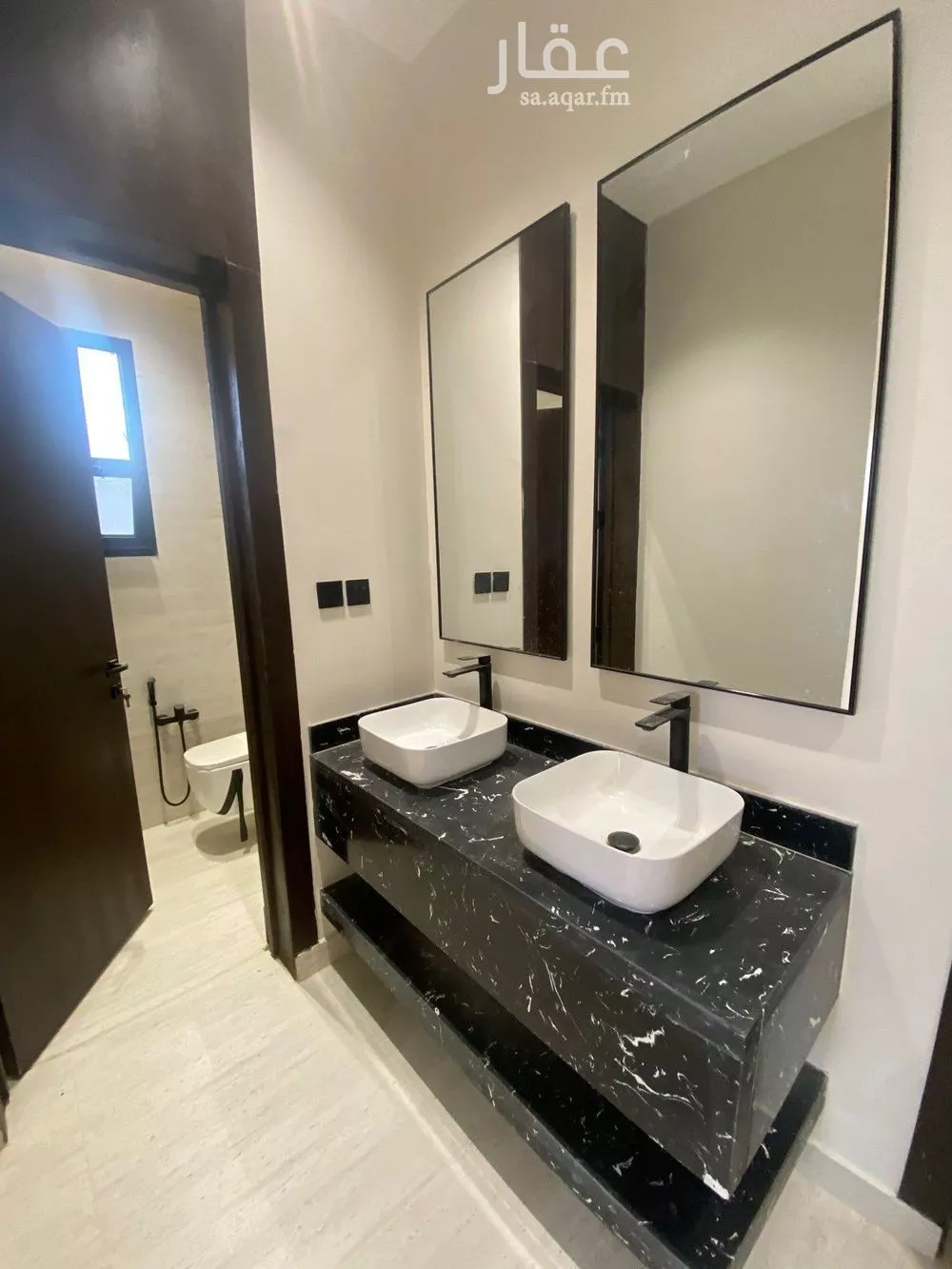 شقة 5 غرف في الجنادرية 5