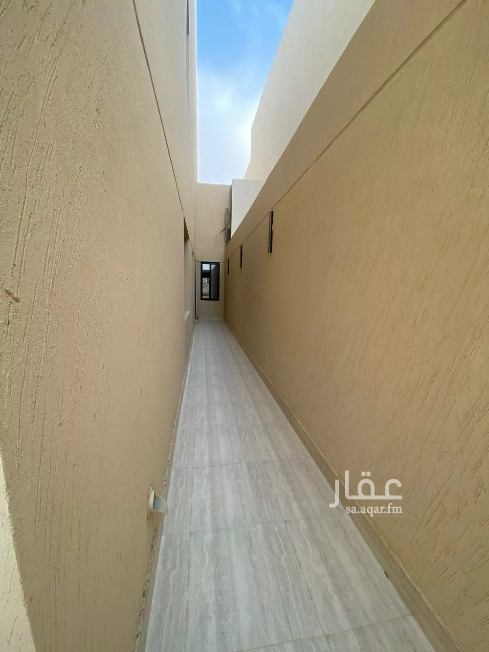 5 bedroom floor in Al Janadriyah 3