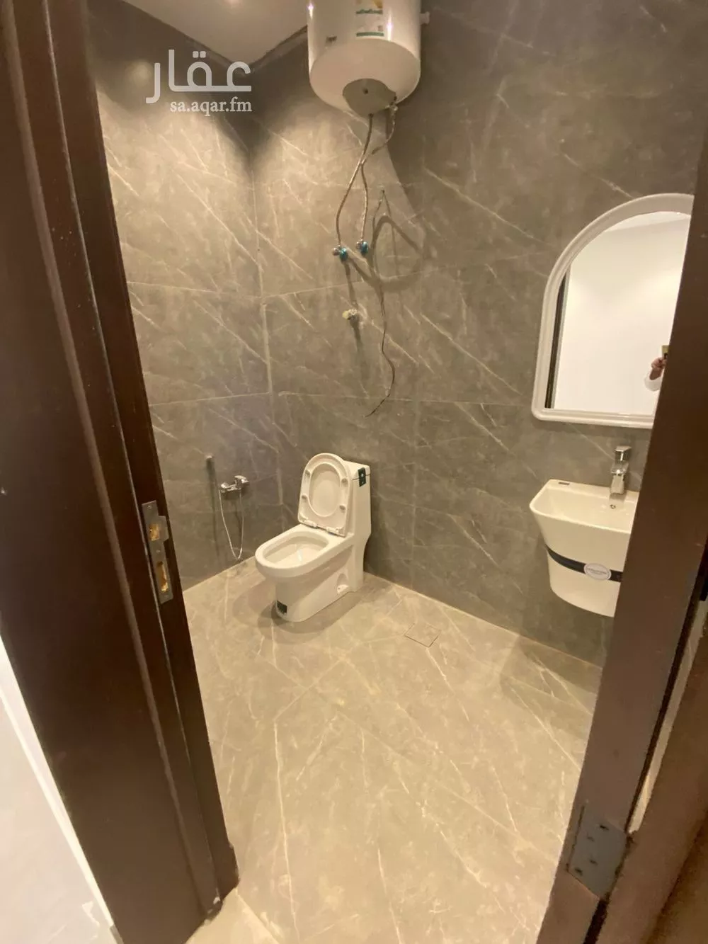 فيلا 6 غرف في الجنادرية 2