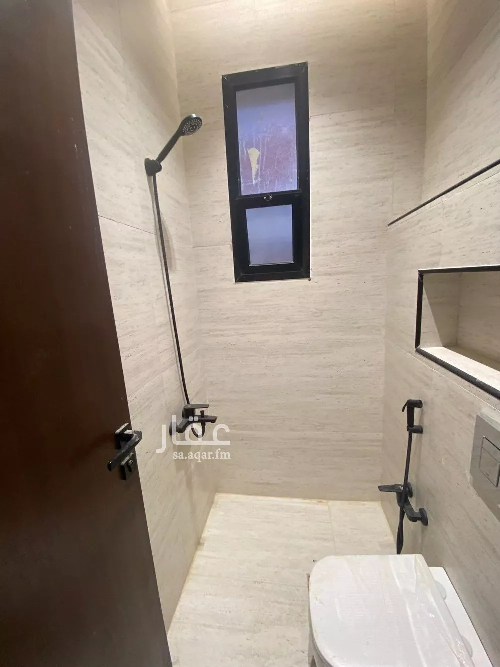 5 bedroom floor in Al Janadriyah 4