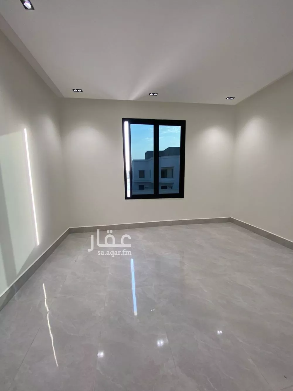 فيلا 5 غرف في البرية 3