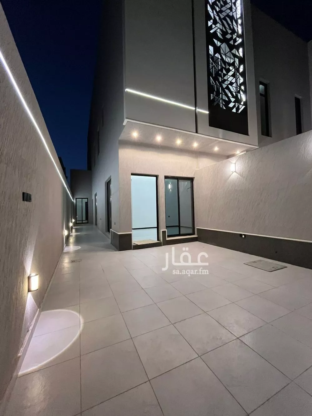 فيلا 5 غرف في الجنادرية 1