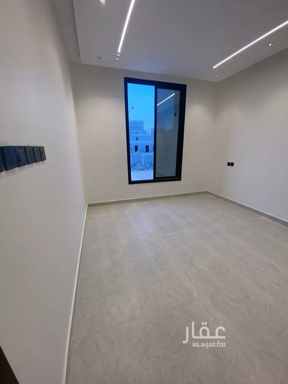 فيلا 5 غرف في الجنادرية 3