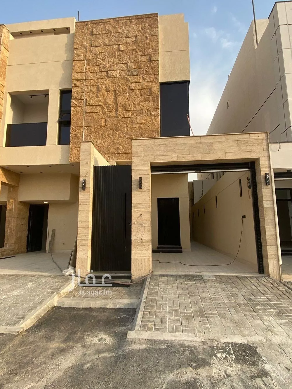 5 bedroom floor in Al Janadriyah 1