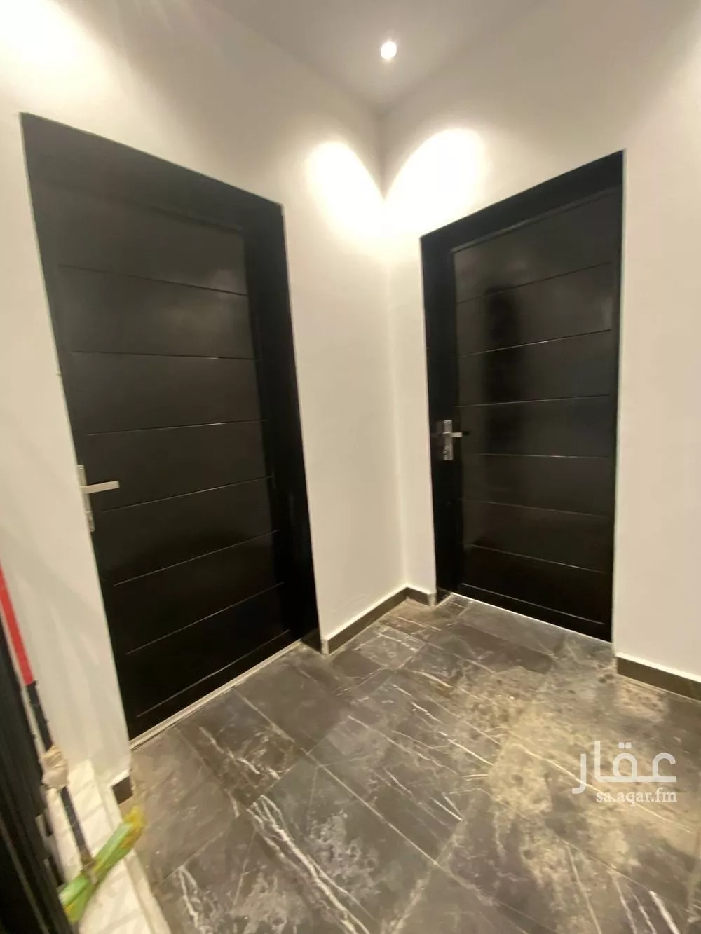 فيلا 5 غرف في الجنادرية 1