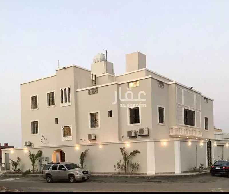 550 sqm building in Al Sawari