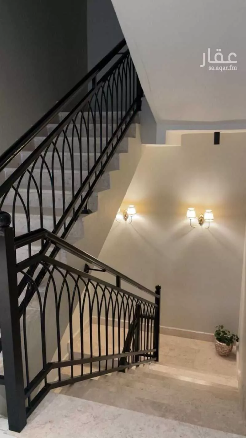 8 bedroom villa in Al Sufun 2