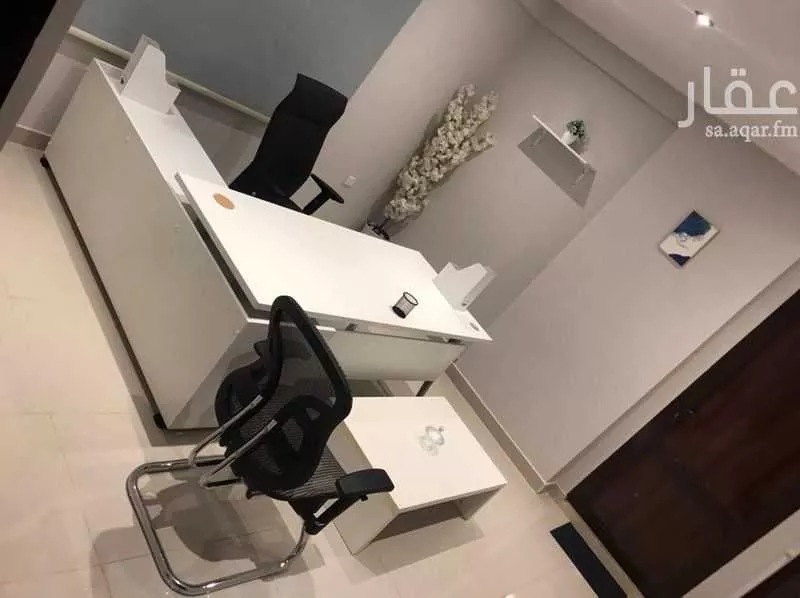 مكتب 991 م² في العزيزية 1