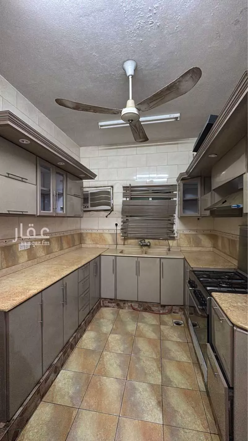 5 bedroom floor in Al Haeer 1