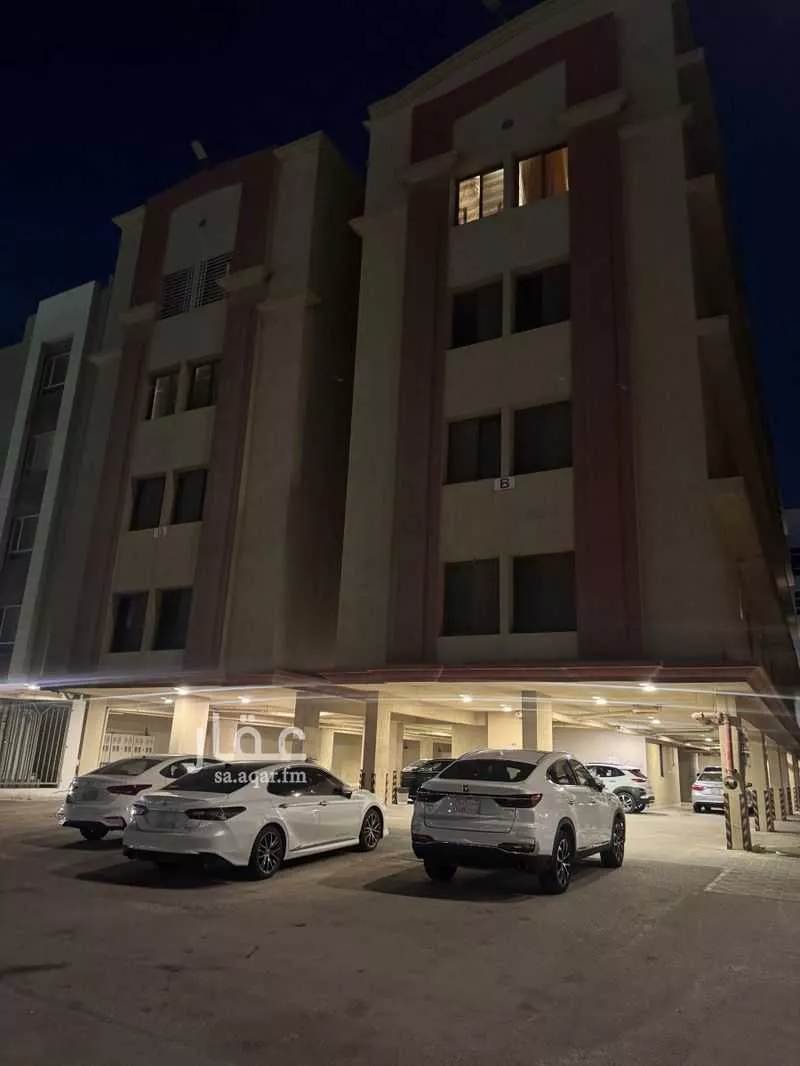 شقة 4 غرف في الحمرا 1