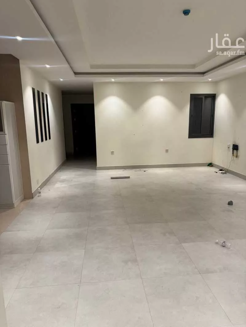 شقة 4 غرف في الحمرا 5