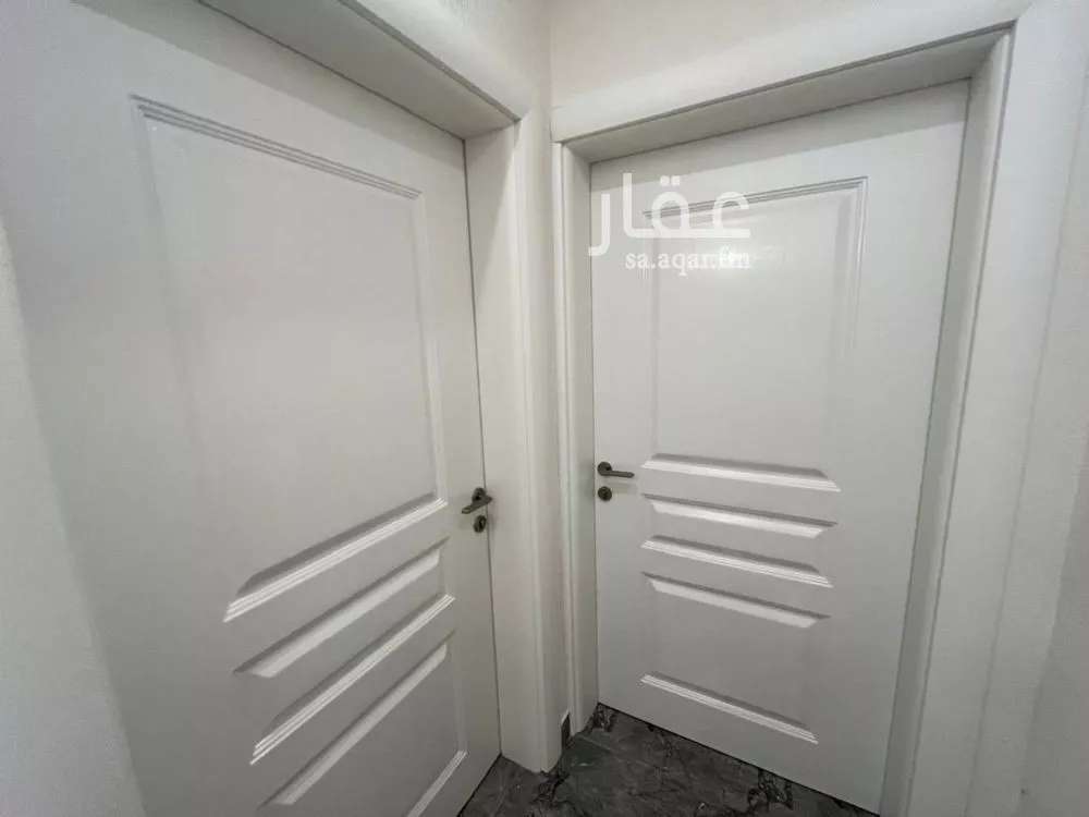 شقة 5 غرف في الحمرا 5