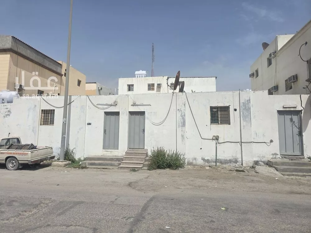 أرض 800 م² في المنار