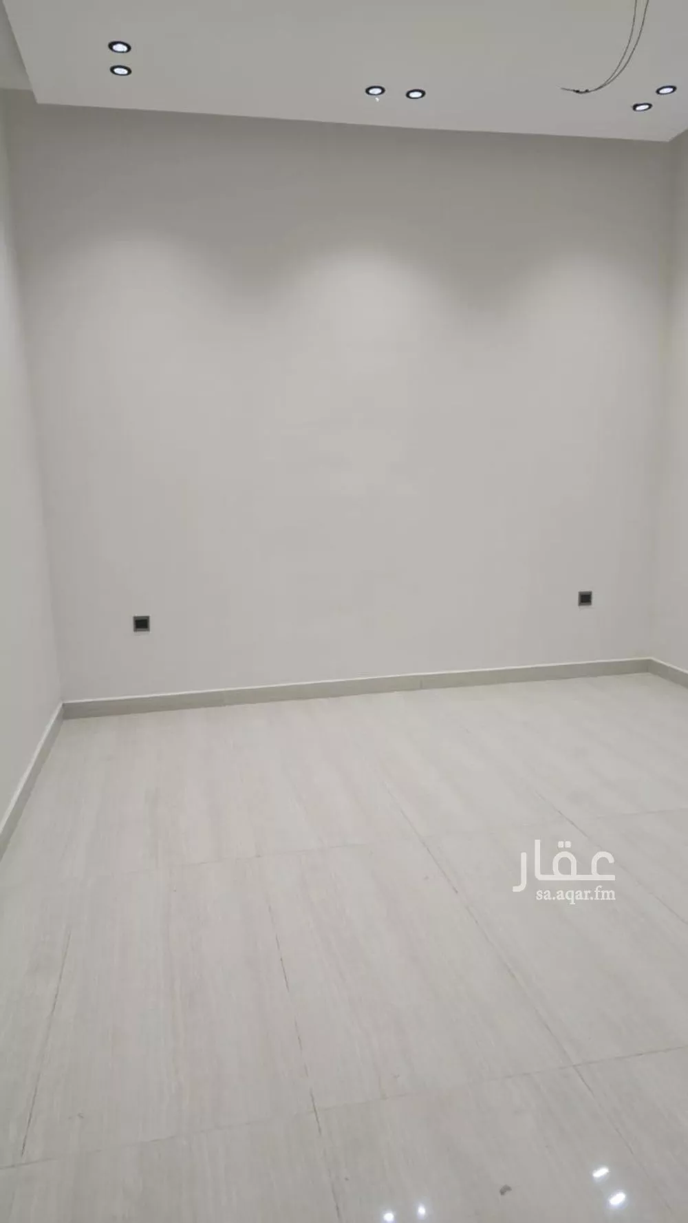 شقة 5 غرف في احد 3