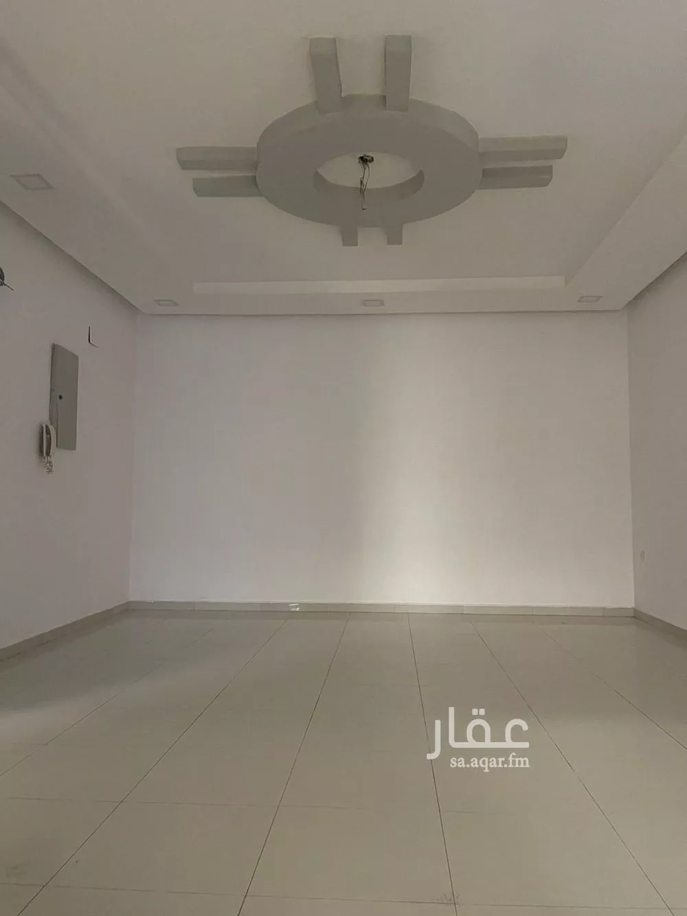 فيلا 6 غرف في ضاحية الملك فهد 2