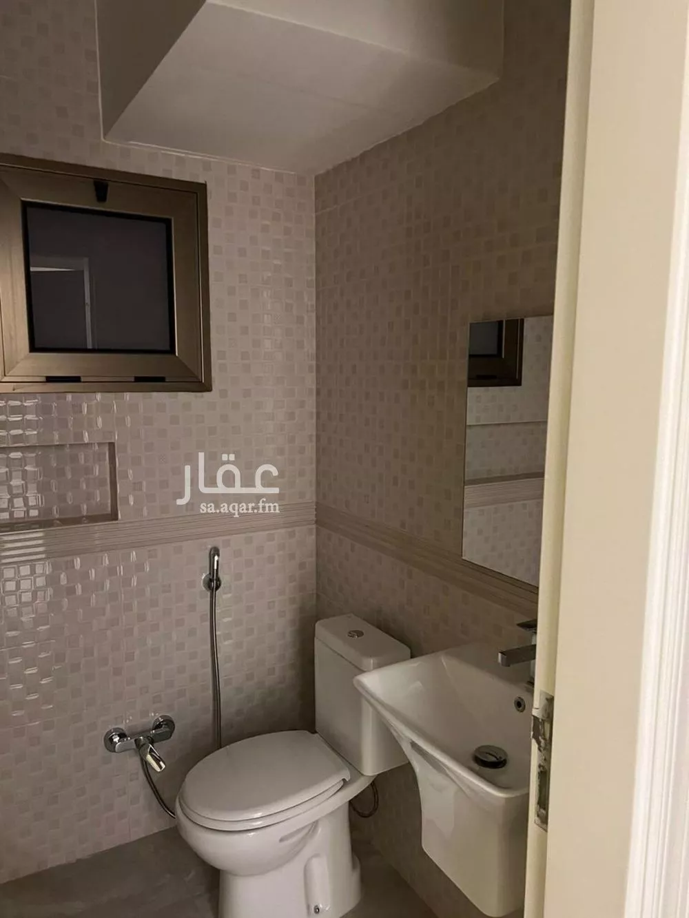 دور 4 غرف في النرجس 4