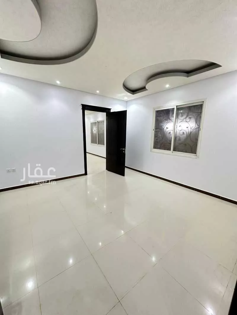 5 bedroom villa in Al Yarmouk 3