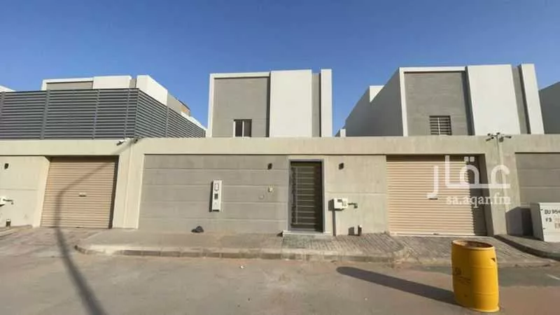 فيلا 5 غرف في الجنادرية 1