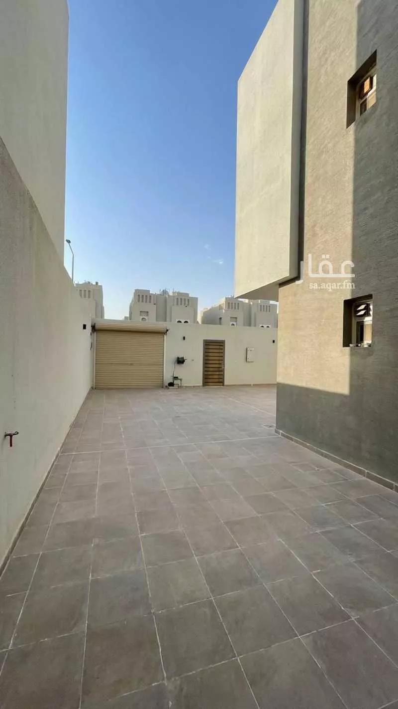 فيلا 5 غرف في الجنادرية 3