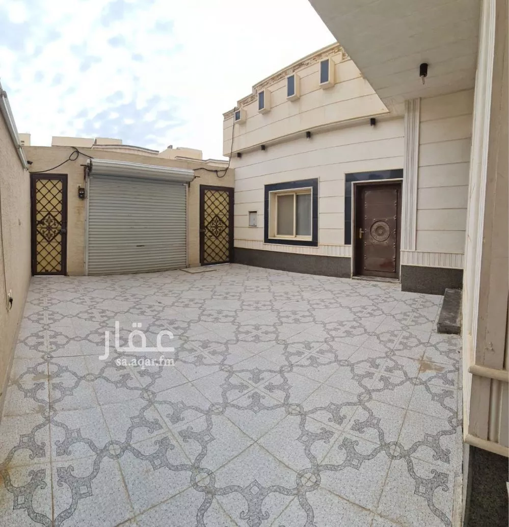 فيلا 7 غرف في الرمال 1