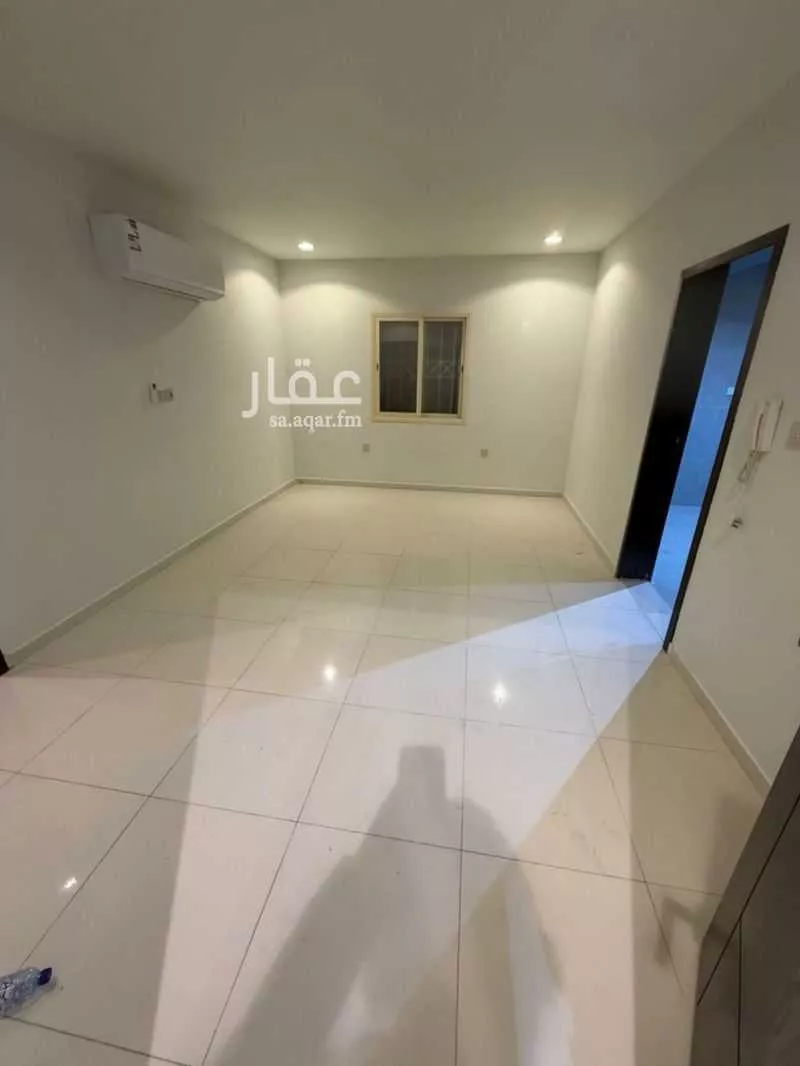 4 bedroom apartment in Al Aziziyah 5