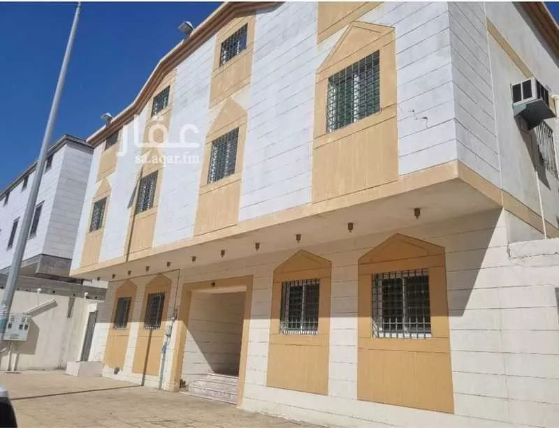 عمارة 583 م² في الحمراء و ام الجود 1