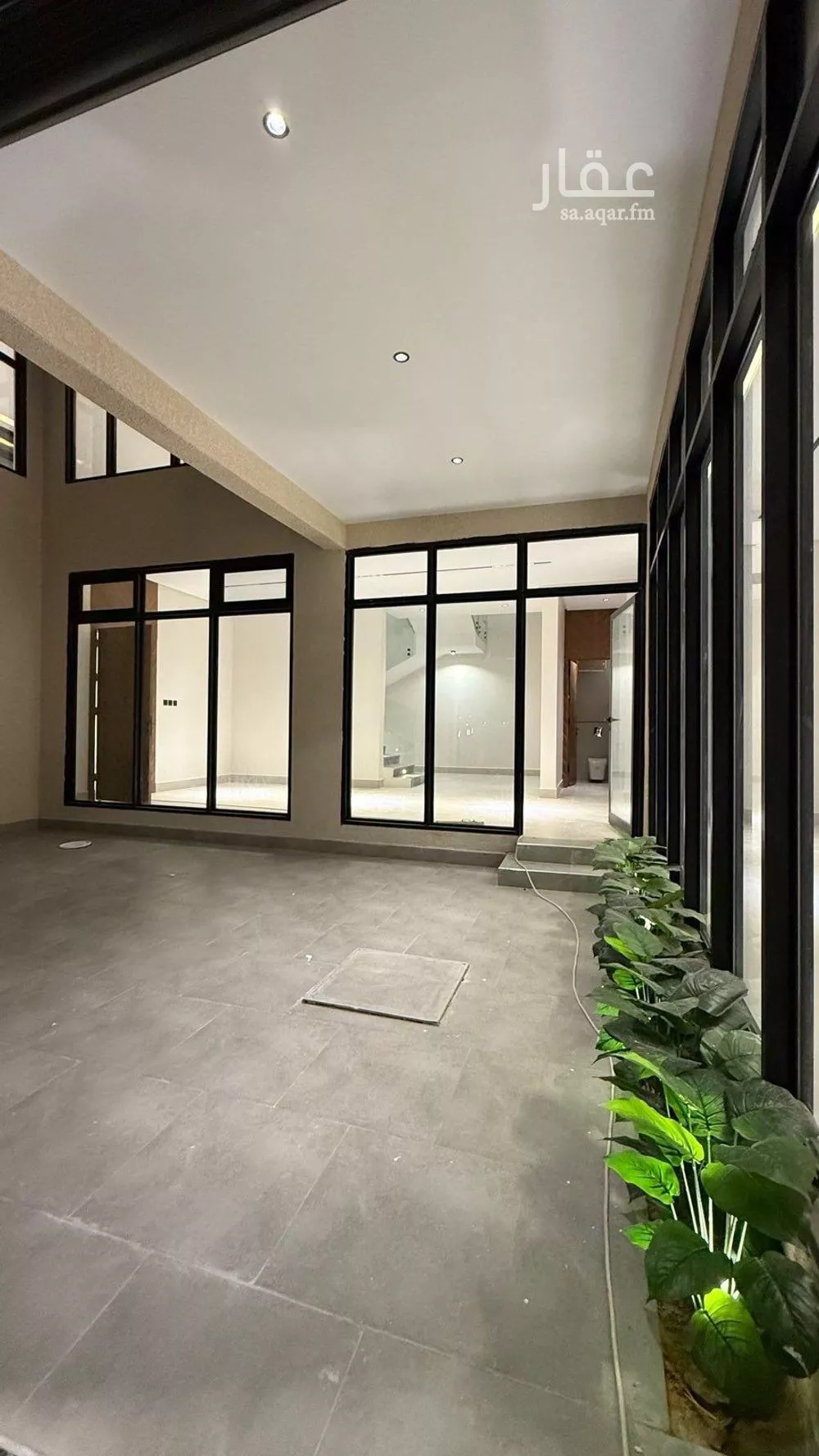 فيلا 6 غرف في المهدية 5