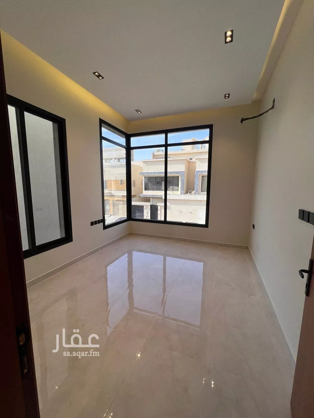 فيلا 6 غرف في المهدية 2