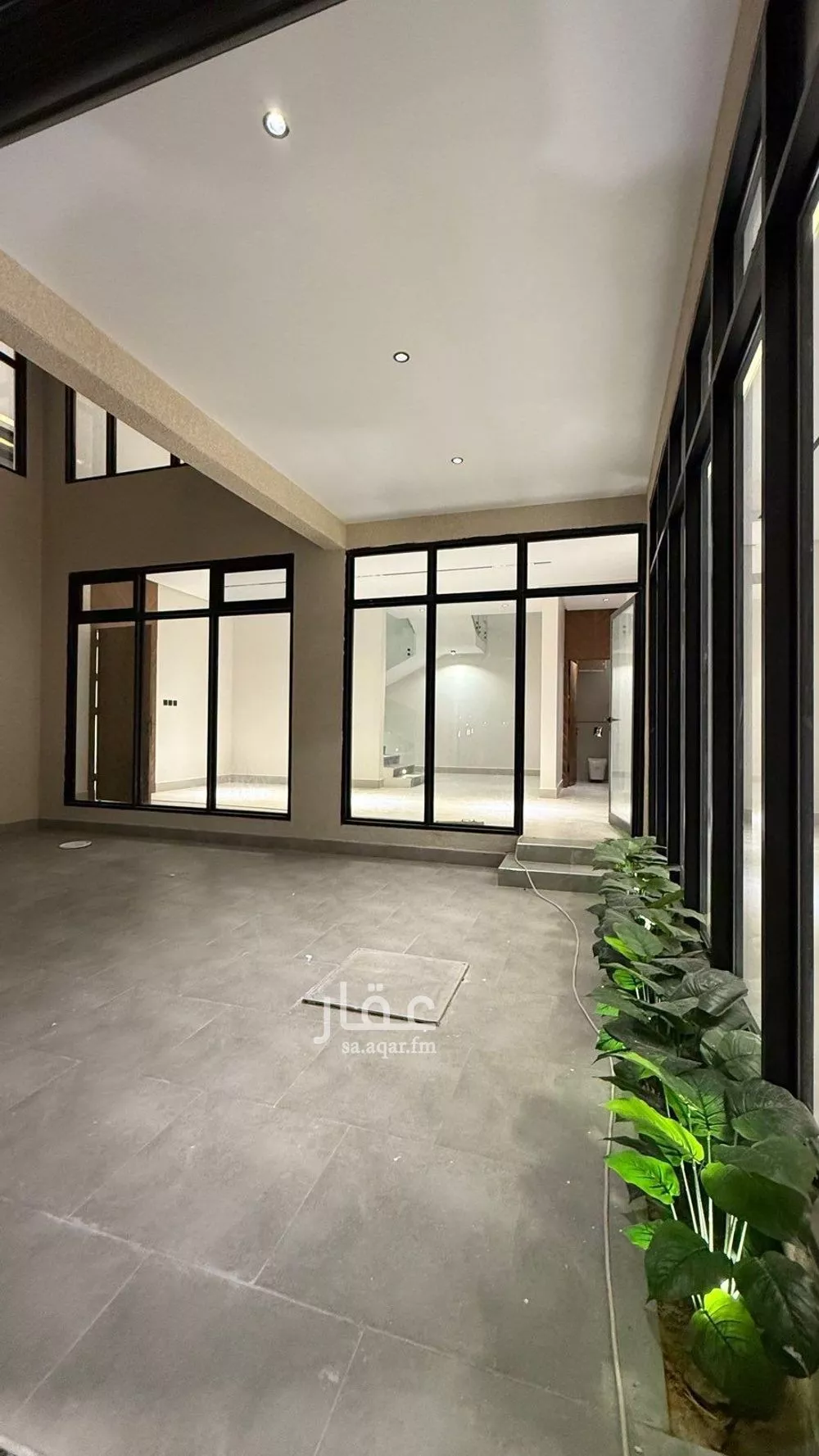 فيلا 6 غرف في المهدية 5