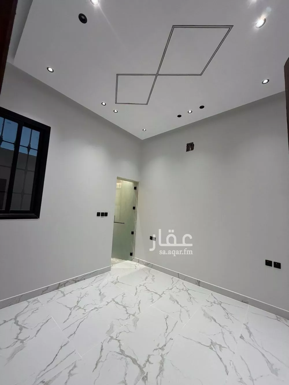 شقة 6 غرف في النظيم 2